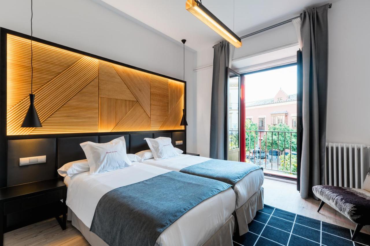Hotel Sevilla Luaran gambar