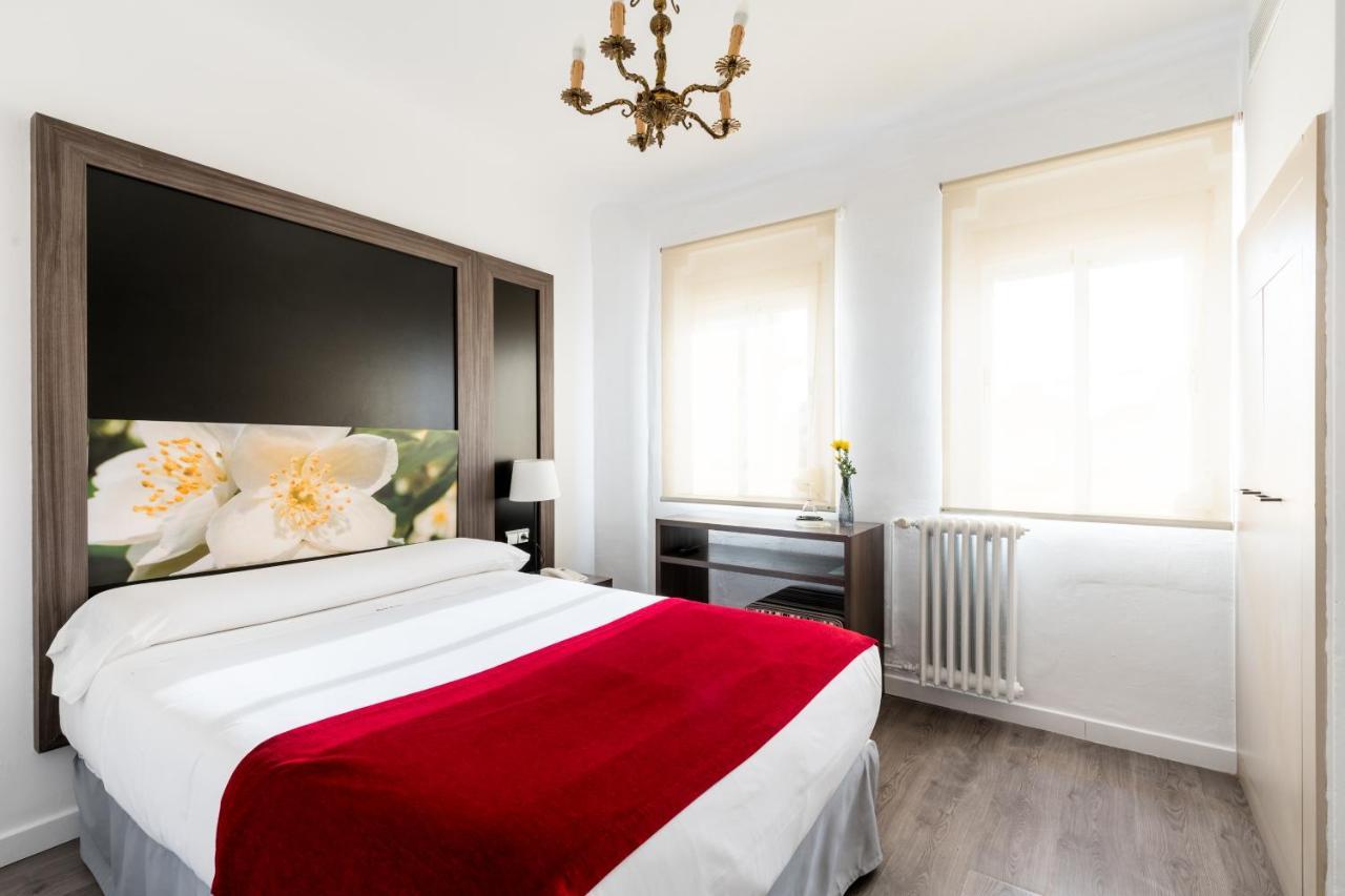 Hotel Sevilla Luaran gambar