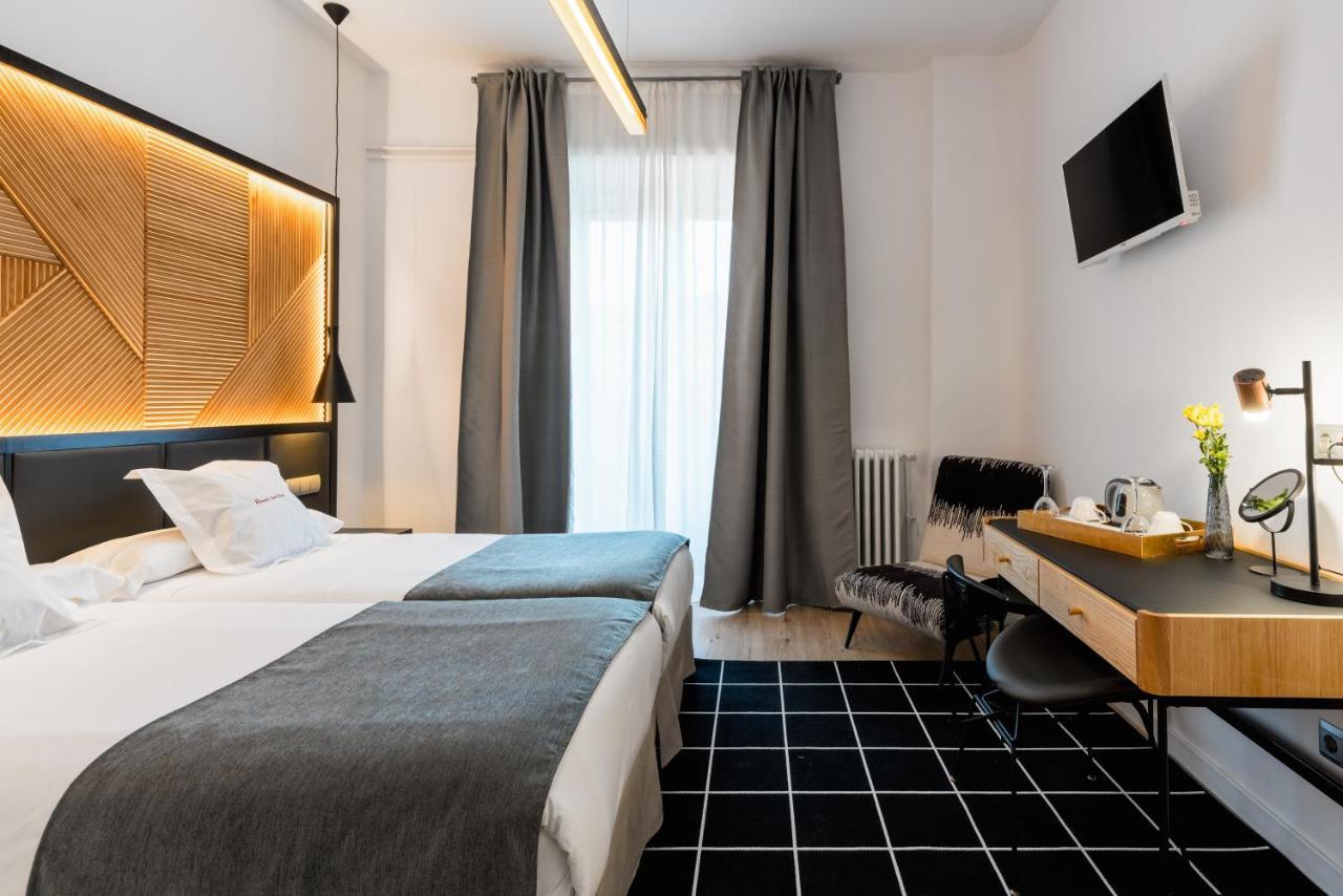 Hotel Sevilla Luaran gambar