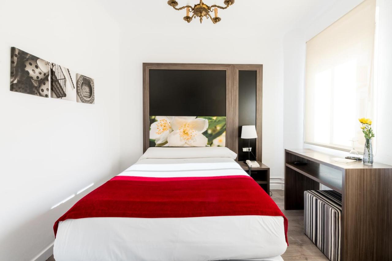 Hotel Sevilla Luaran gambar