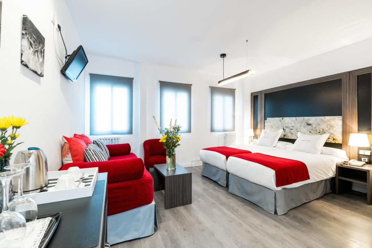 Hotel Sevilla Luaran gambar